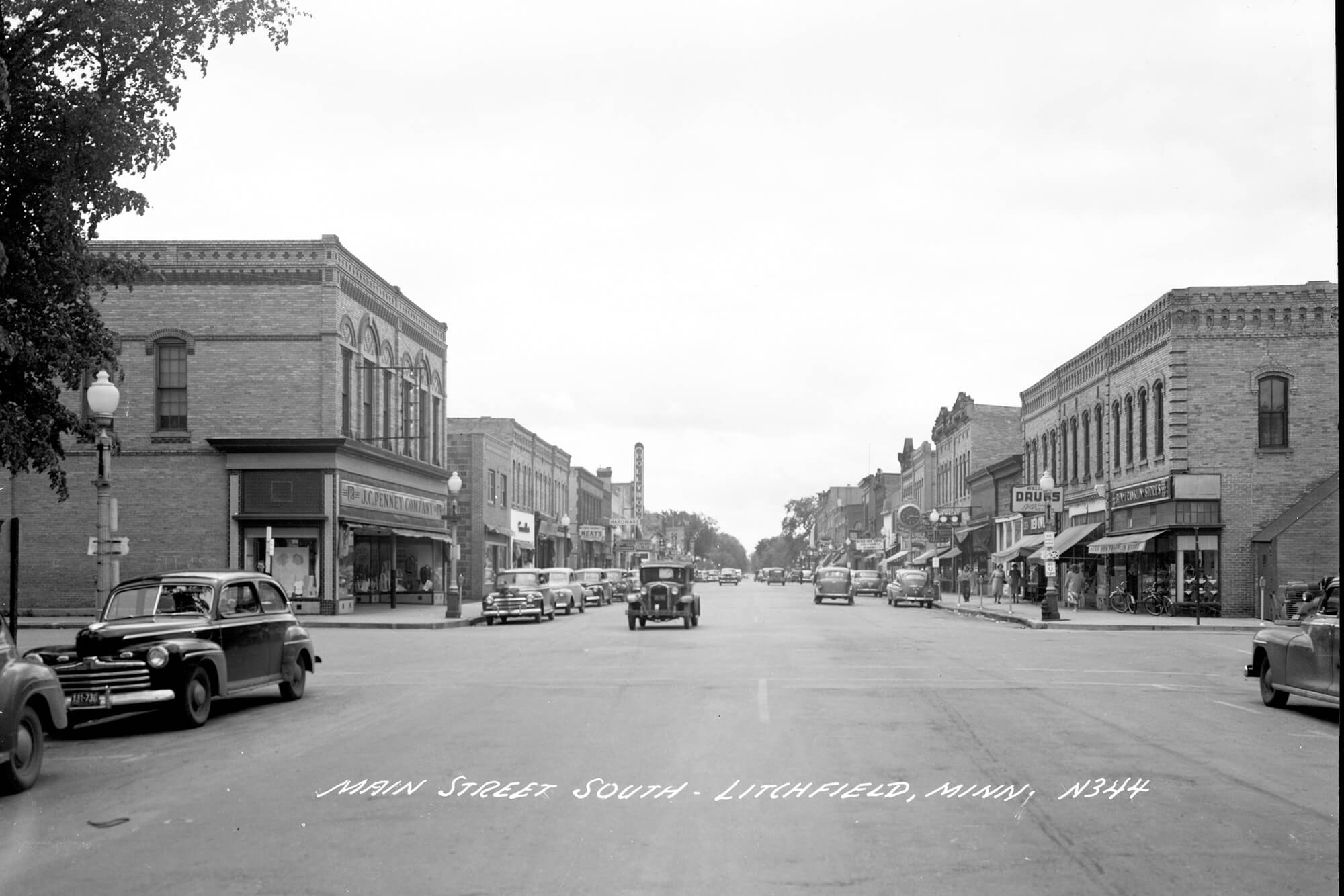 A historic photo of downtown Litchfield